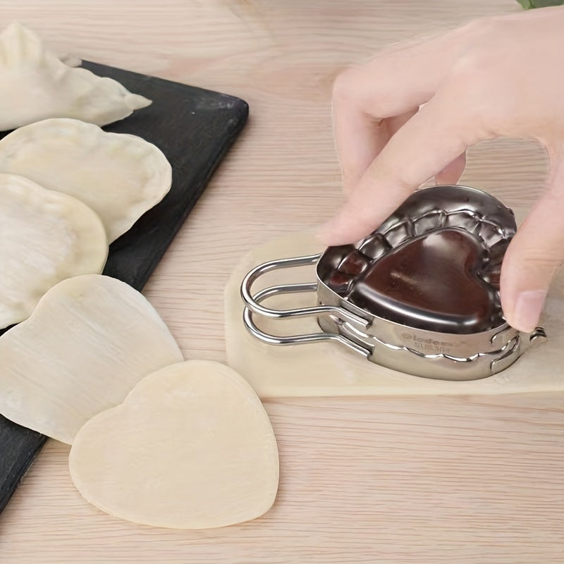 1pc, Heart Shaped Dumpling Maker Press, 304 Stainless Steel Dumpling Mold, Love Ravioli Maker Press, Easy-Tool For Dumpling Wrapper, Dough Stamp Cutter, Pastry Pie Making